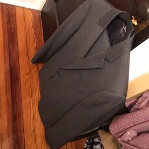 Men’s suit; Pronto Uomo; charcoal grey 40R; 34
